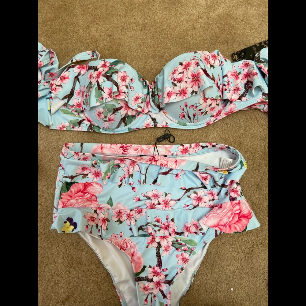 Off shoulder high waist bikini